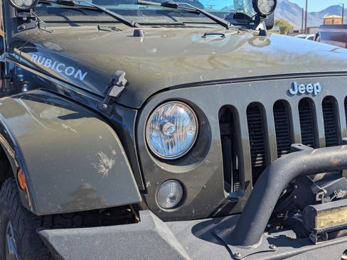 Used 2015 Jeep Wrangler Unlimited Rubicon w/ Connectivity Group image 4