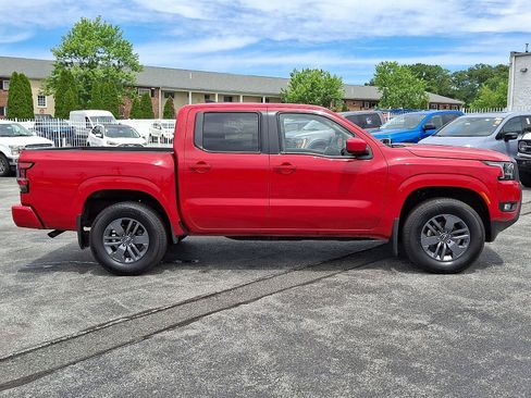 Used 2025 Nissan Frontier SV w/ SV Convenience Package AWD/4WD image 7
