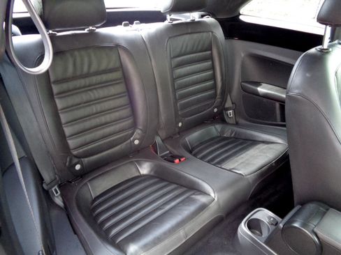 Used 2012 Volkswagen Beetle 2.0T image 26