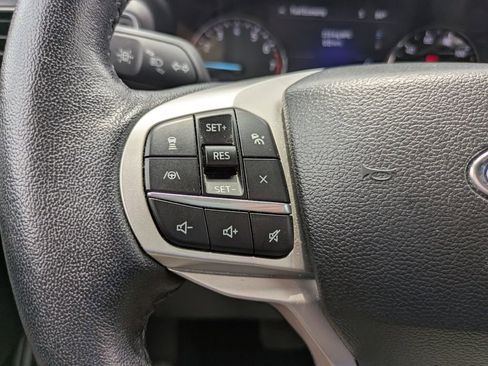 Used 2023 Ford Explorer Limited w/ Equipment Group 301A image 17