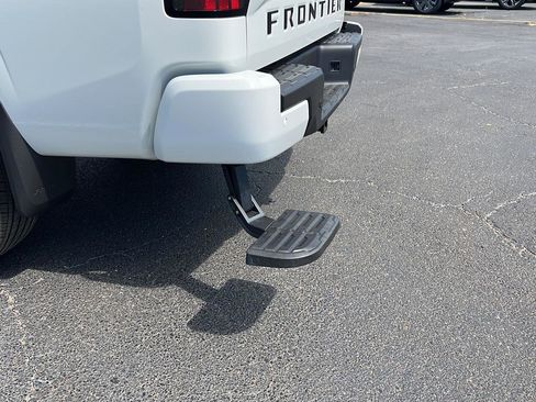 New 2026 Nissan Frontier SV w/ All-Weather Content Package image 12