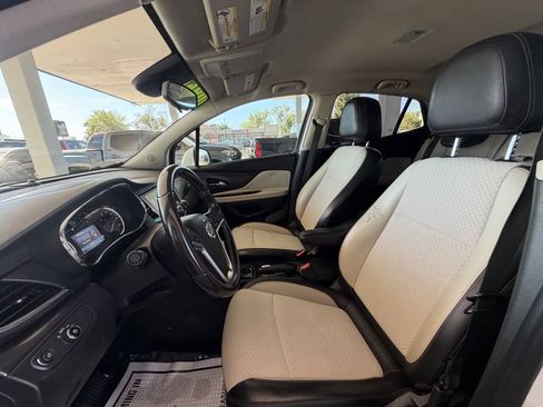 Used 2019 Buick Encore Preferred FWD image 9