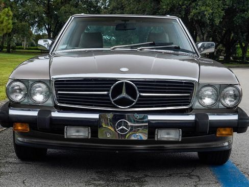 Used 1988 Mercedes-Benz 560 SL image 11