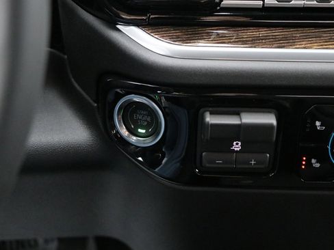 New 2026 GMC Sierra 1500 Elevation w/ LPO, Elevation Black Package image 24