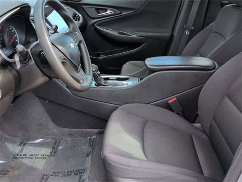 Used 2023 Chevrolet Malibu LT image 17
