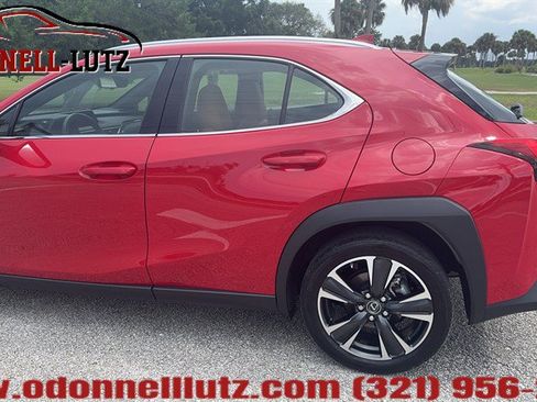Used 2021 Lexus UX 200 w/ Premium Package FWD image 31