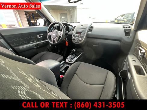 Used 2013 Kia Soul + image 19
