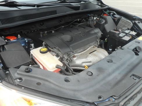 Used 2012 Toyota RAV4 4WD w/ Upgrade Value Pkg image 14