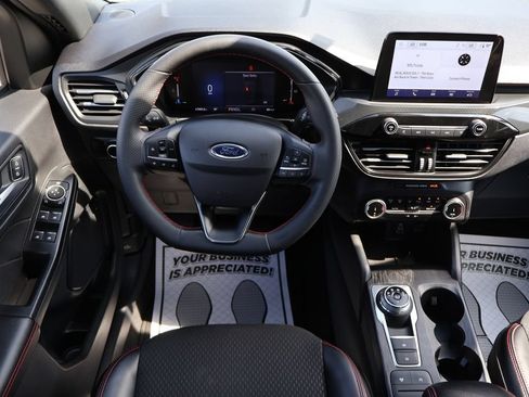 Used 2025 Ford Escape ST-Line AWD/4WD image 5