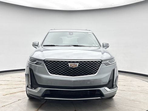 Used 2025 Cadillac XT6 Premium Luxury image 8