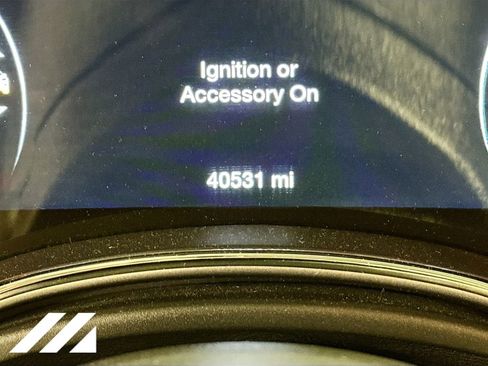Used 2019 Jeep Grand Cherokee Limited w/ Trailer Tow Group IV AWD/4WD image 14