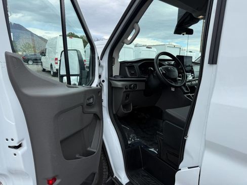 Used 2024 Ford Transit 350 XLT image 15