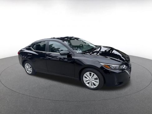 Used 2025 Nissan Sentra S FWD image 2