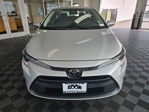 Used 2024 Toyota Corolla LE FWD image 8