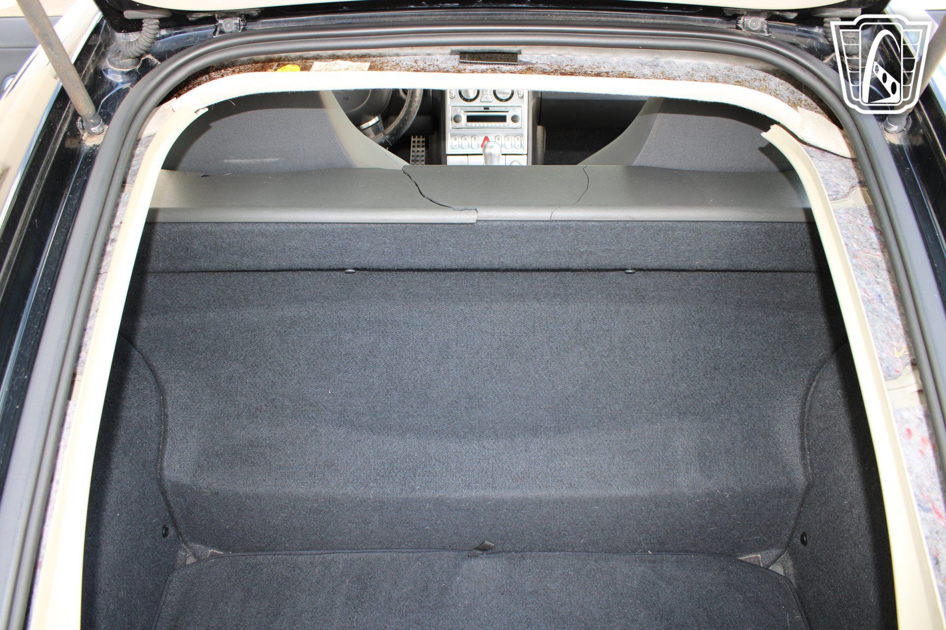 Used 2004 Chrysler Crossfire Coupe RWD image 3