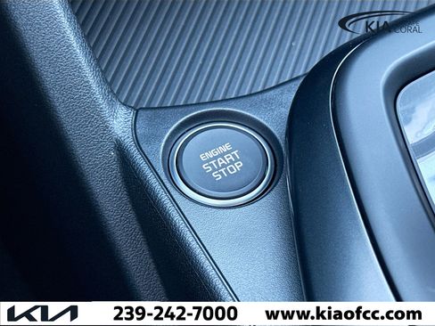 New 2025 Kia K4 LXS image 32