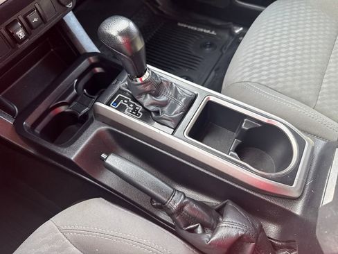 Used 2021 Toyota Tacoma SR5 image 26