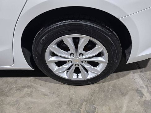 Used 2019 Chevrolet Malibu LT FWD image 24