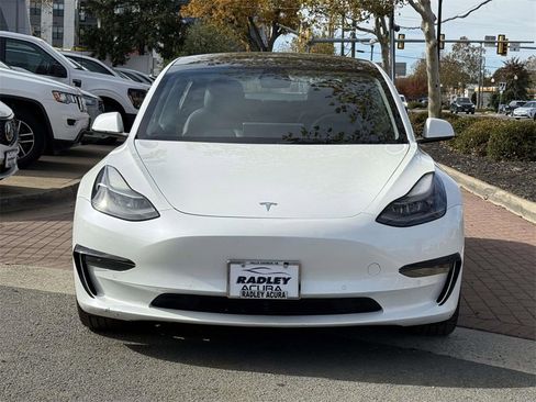 Used 2022 Tesla Model 3 image 2