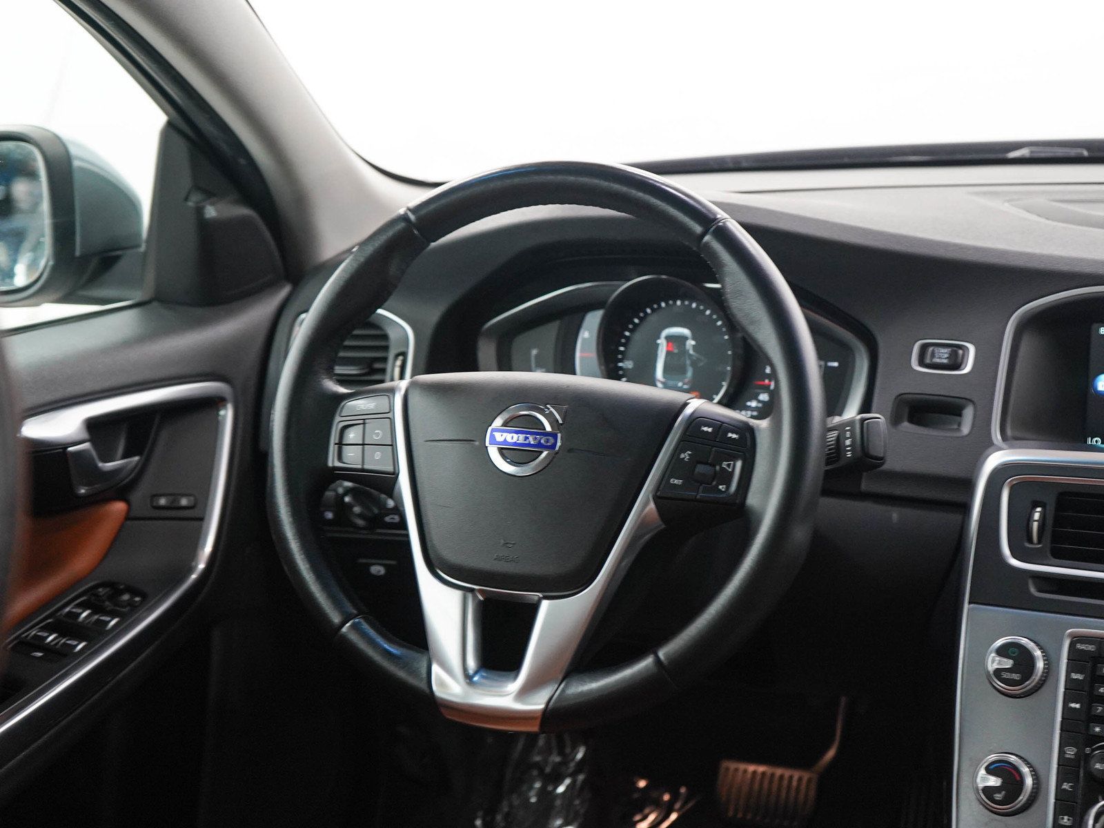 Used 2017 Volvo S60 T5 Inscription AWD/4WD image 14