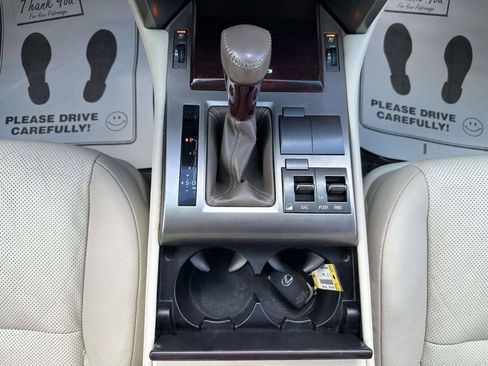 Used 2014 Lexus GX 460 w/ Premium Package AWD/4WD image 21