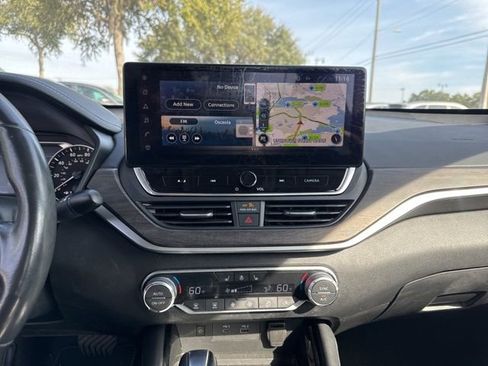 Used 2023 Nissan Altima 2.5 SL FWD image 25