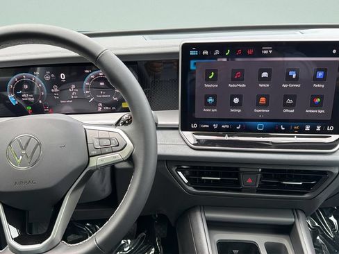 New 2026 Volkswagen Tiguan SE AWD/4WD image 18
