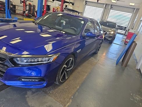 Used 2019 Honda Accord Sport image 3
