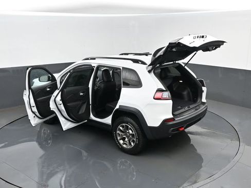 Used 2022 Jeep Cherokee Trailhawk w/ Premium Leather Package AWD/4WD image 28