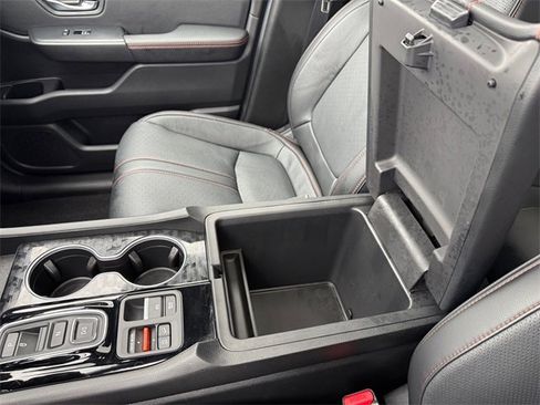 Certified 2026 Honda Passport TrailSport Elite image 35