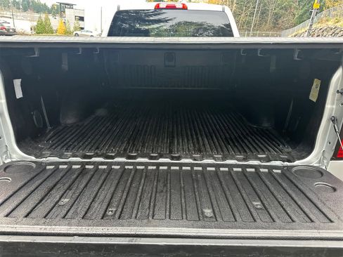 Used 2019 Chevrolet Silverado 1500 Custom w/ Custom Convenience Package image 23