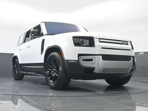 Used 2022 Land Rover Defender 110 S image 66