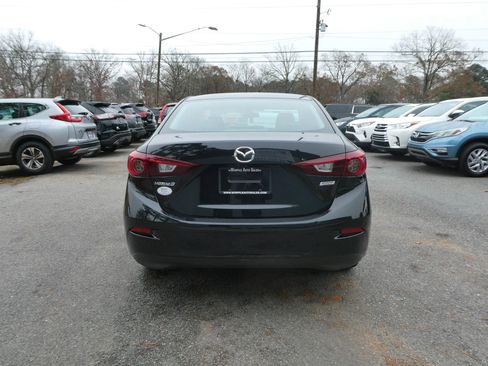Used 2017 MAZDA MAZDA3 Sport image 6