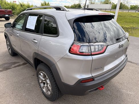 Used 2020 Jeep Cherokee Trailhawk w/ Cold Weather Group AWD/4WD image 5