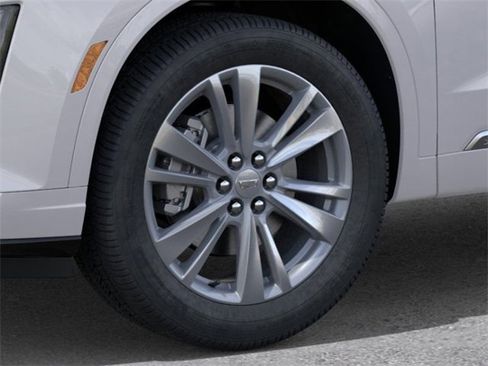 New 2025 Cadillac XT6 Premium Luxury w/ LPO, Floor Liner Package image 9