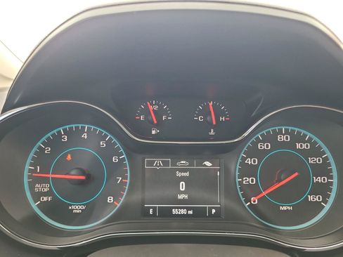 Used 2017 Chevrolet Cruze LS FWD image 13
