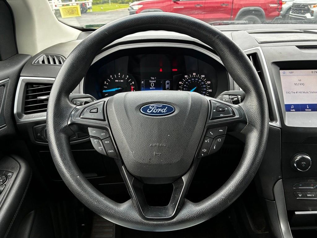 Used 2020 Ford Edge SE AWD/4WD image 7