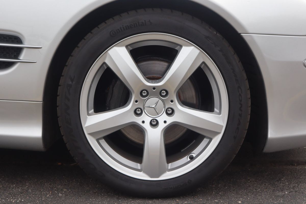 Used 2004 Mercedes-Benz SL 500 image 20