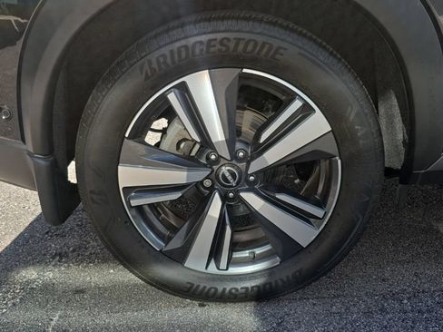 Used 2023 Nissan Rogue SL w/ SL Premium Package AWD/4WD image 22