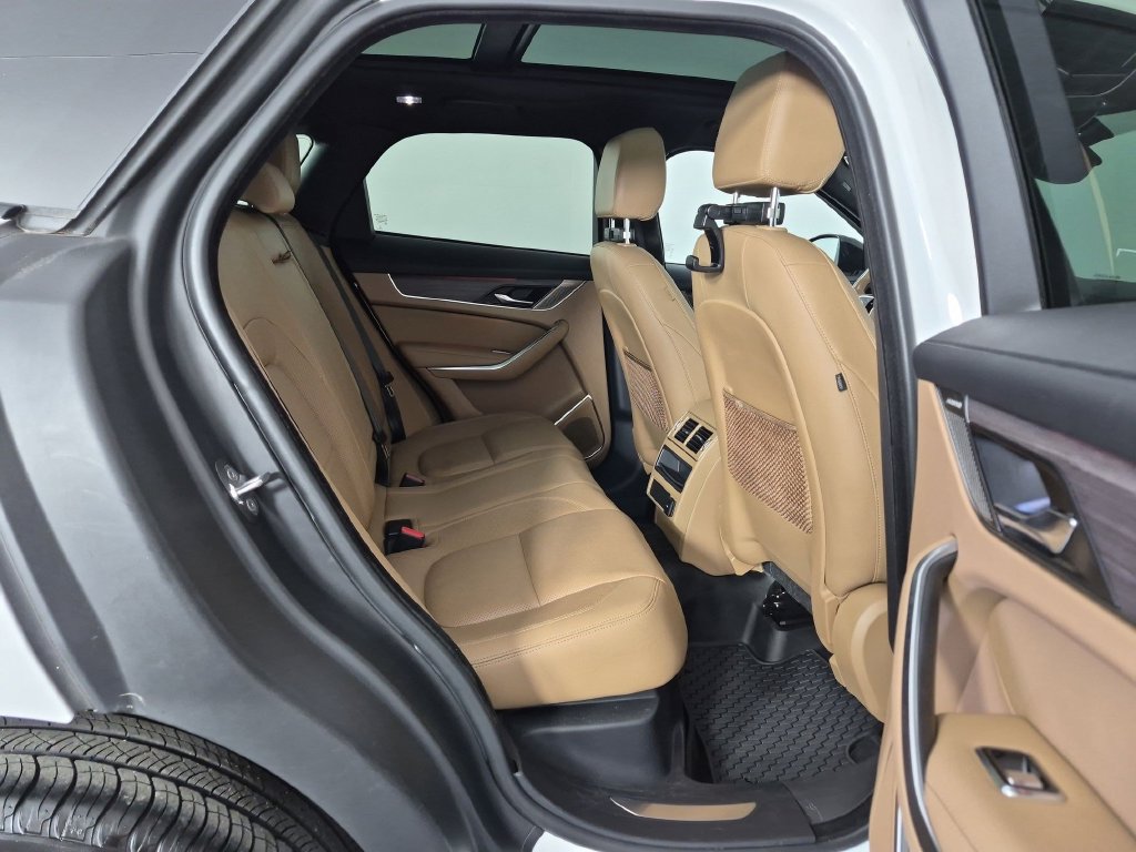 Used 2022 Jaguar F-PACE S AWD/4WD image 34