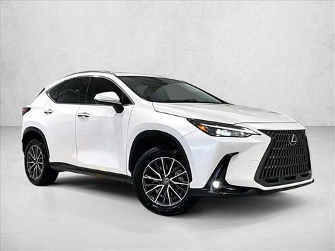 Used 2024 Lexus NX 250 FWD image 12