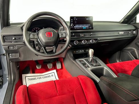 Used 2025 Honda Civic Type R image 18
