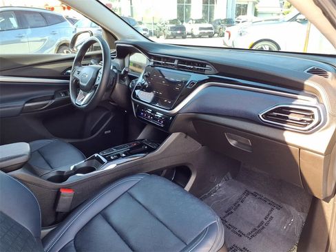 Used 2022 Chevrolet Bolt EUV Premier w/ Sun & Sound Package image 15