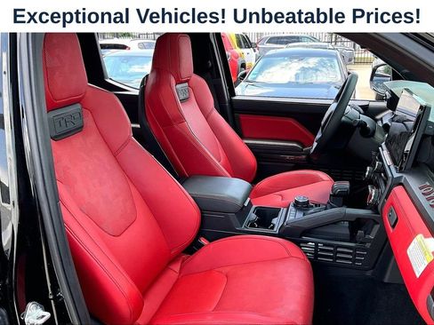 Used 2025 Toyota Tacoma TRD Pro AWD/4WD image 8