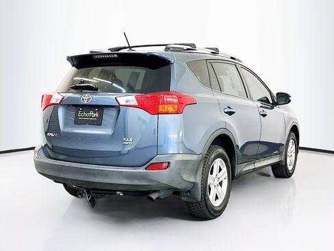Used 2013 Toyota RAV4 XLE image 9