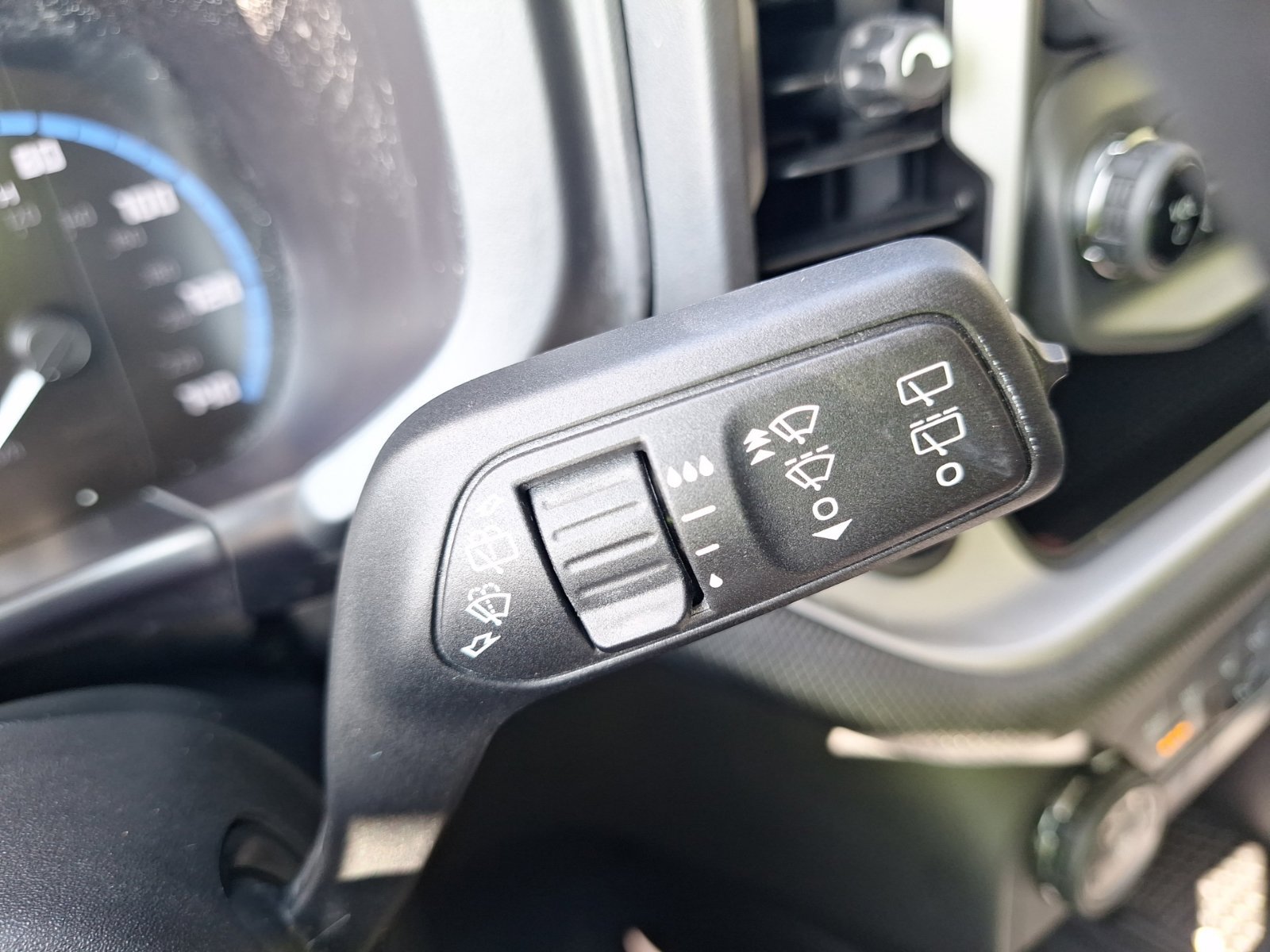 Used 2024 Ford Bronco Sport Big Bend w/ Convenience Package AWD/4WD image 23