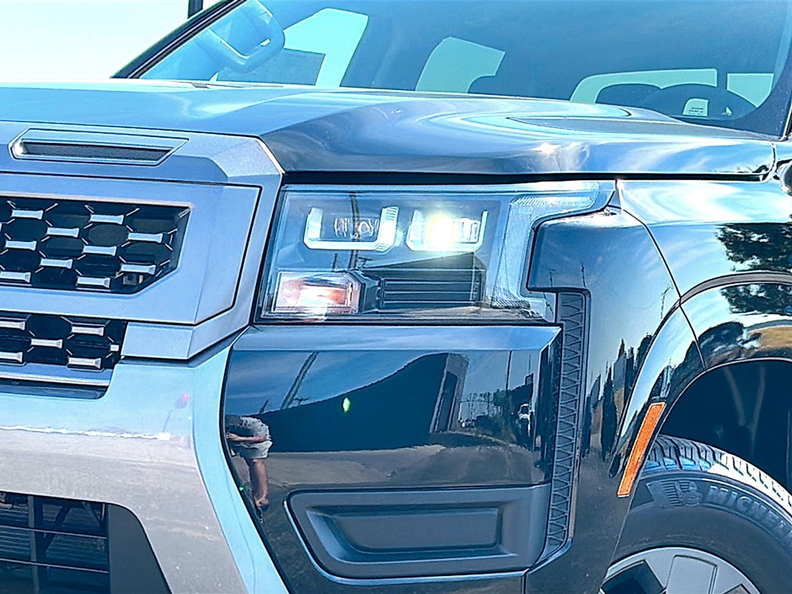 New 2026 Nissan Frontier SV w/ All-Weather Content Package RWD image 4