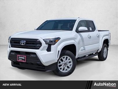 New 2025 Toyota Tacoma SR5