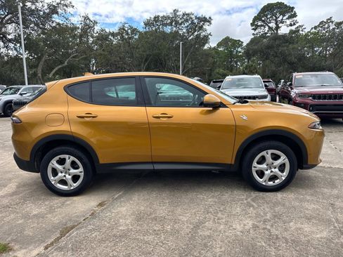 Certified 2023 Dodge Hornet GT w/ Tech Pack w/o Parking image 2