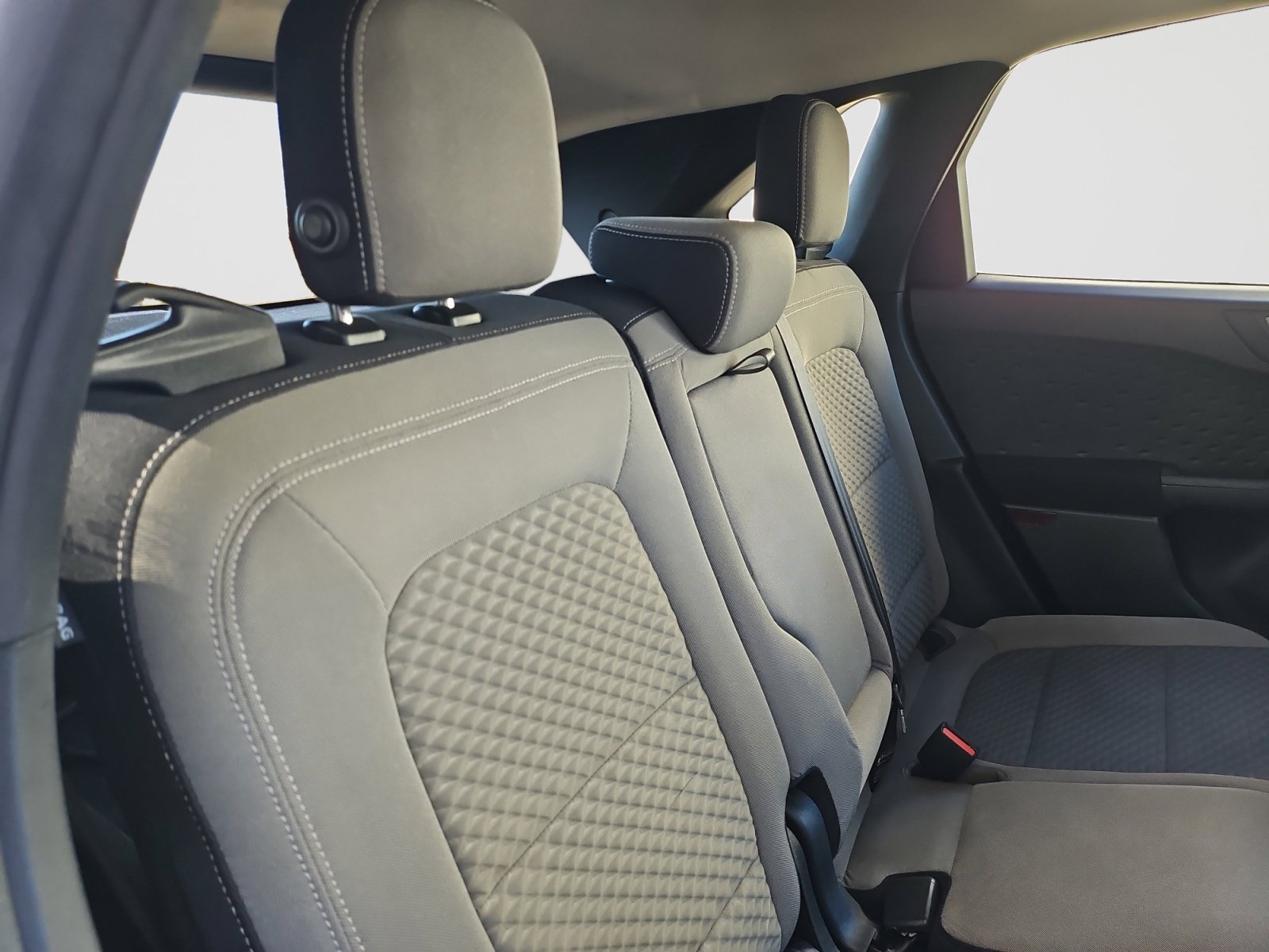 Used 2020 Ford Escape SE FWD image 33